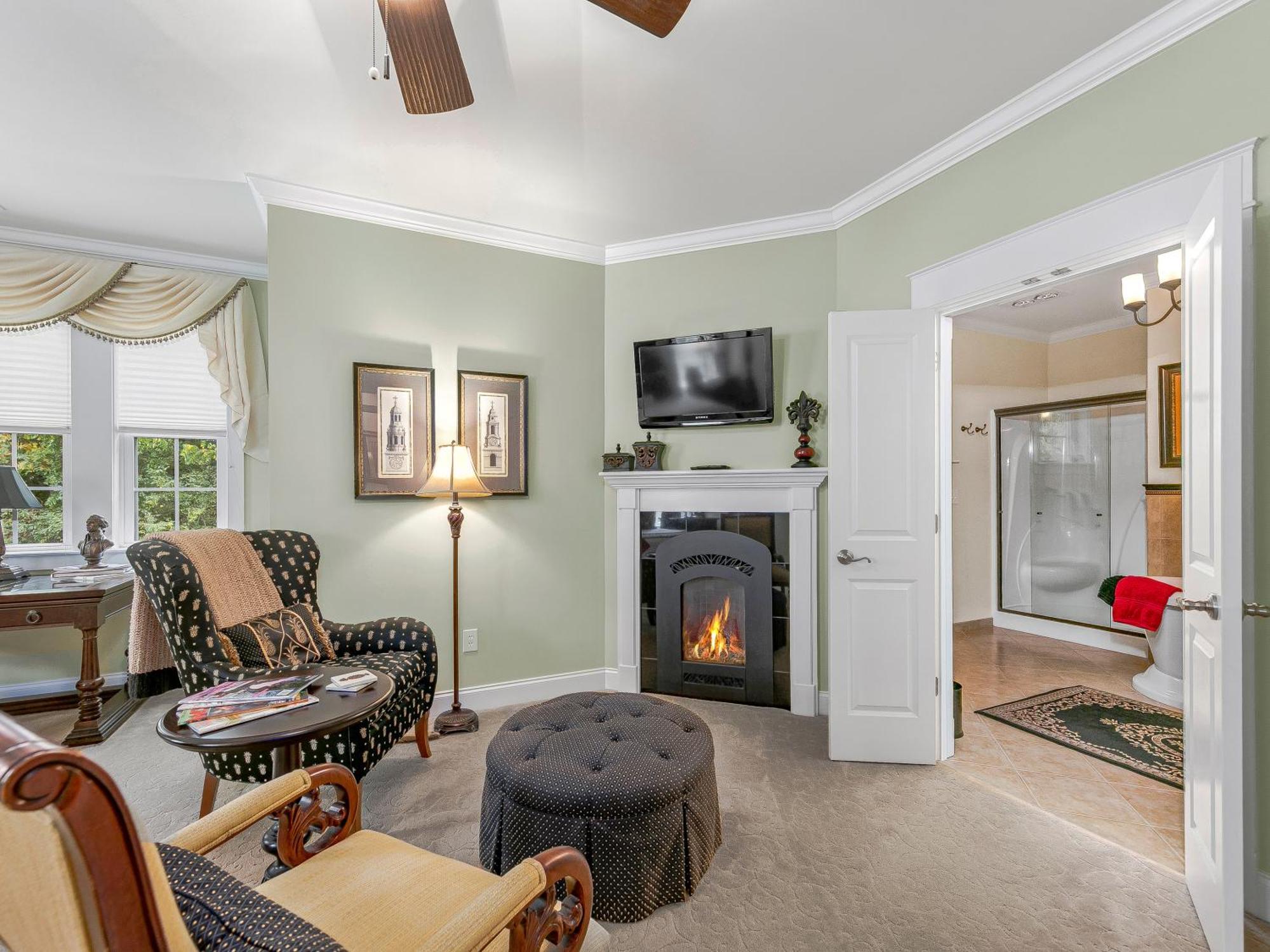 Bed & Breakfast On Tiffany Hill Mills River Rum bild